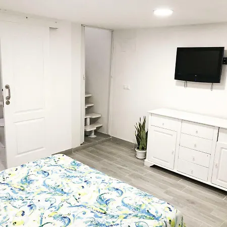 Chalet Isla Grossa Balcones بيت للعطل تورّيفيِخا